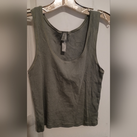 ‼️SOLD‼️ - Picture 1 of 3